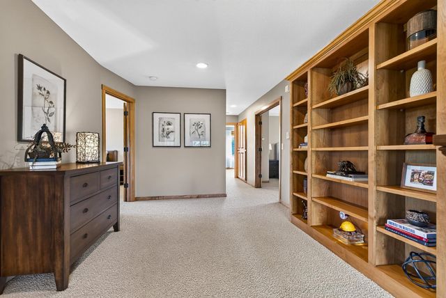 17796 76th Avenue N, Maple Grove, MN 55311