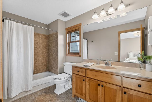 17796 76th Avenue N, Maple Grove, MN 55311