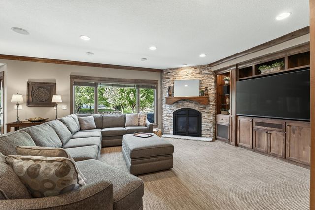 17796 76th Avenue N, Maple Grove, MN 55311