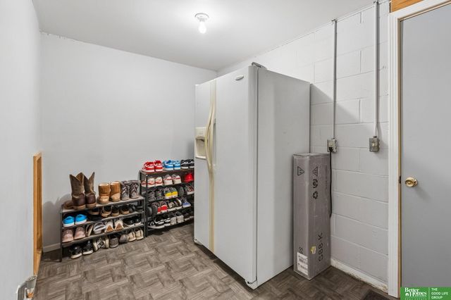 13902 Barretts Circle, Omaha, NE 68138