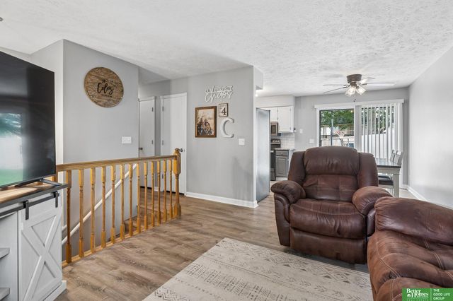 13902 Barretts Circle, Omaha, NE 68138