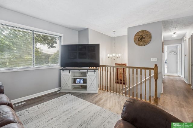13902 Barretts Circle, Omaha, NE 68138