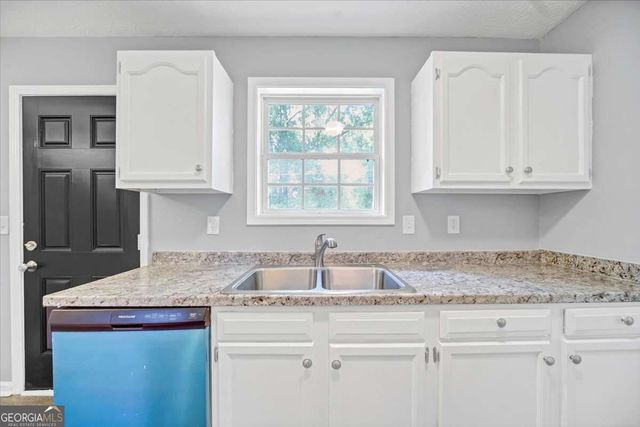 51 Johnson Avenue, Newnan, GA 30263