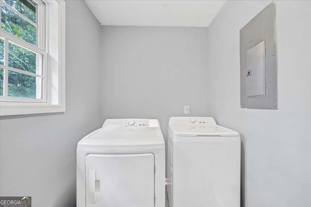 51 Johnson Avenue, Newnan, GA 30263