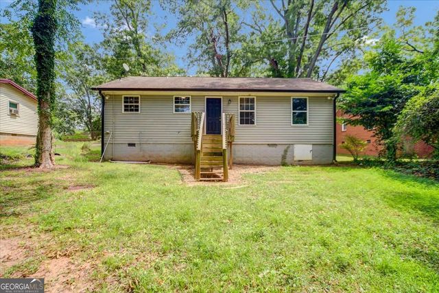 51 Johnson Avenue, Newnan, GA 30263