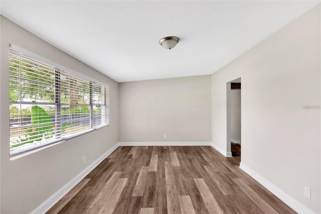 4105 W MANGO AVENUE, Tampa, FL 33616