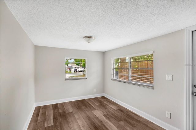 4105 W MANGO AVENUE, Tampa, FL 33616