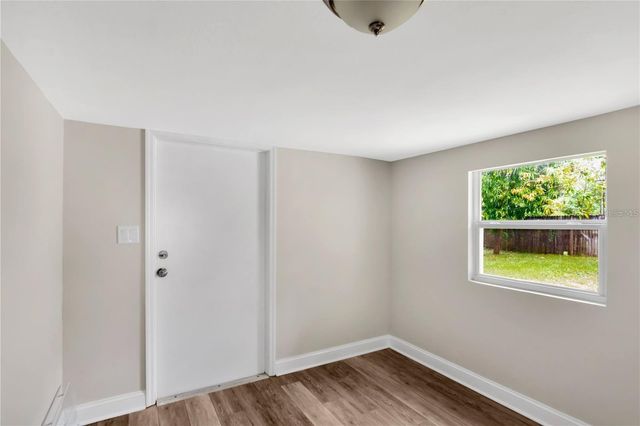 4105 W MANGO AVENUE, Tampa, FL 33616
