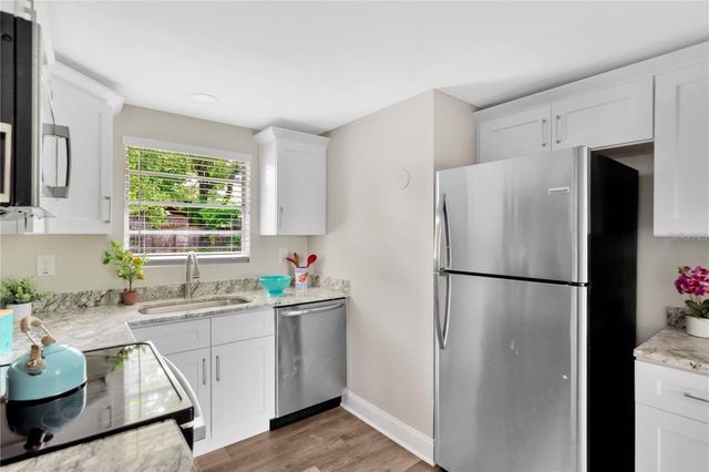 4105 W MANGO AVENUE, Tampa, FL 33616