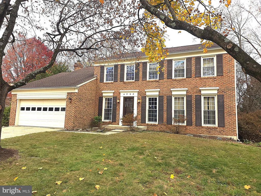 4503 STONE PINE CT, Chantilly, VA 20151