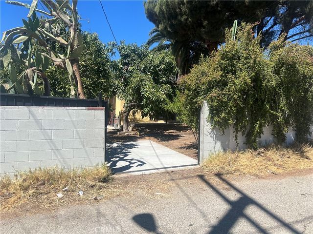 13260 Raven Street, Sylmar, CA 91342