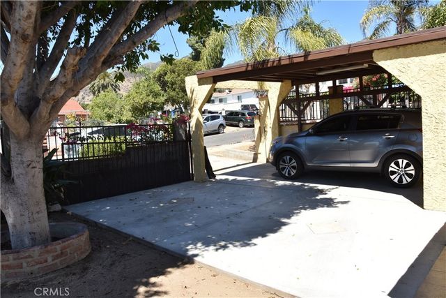13260 Raven Street, Sylmar, CA 91342