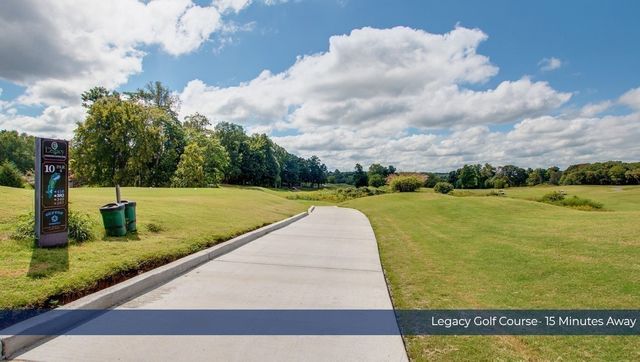 2235 Quinn Drive, White House, TN 37188