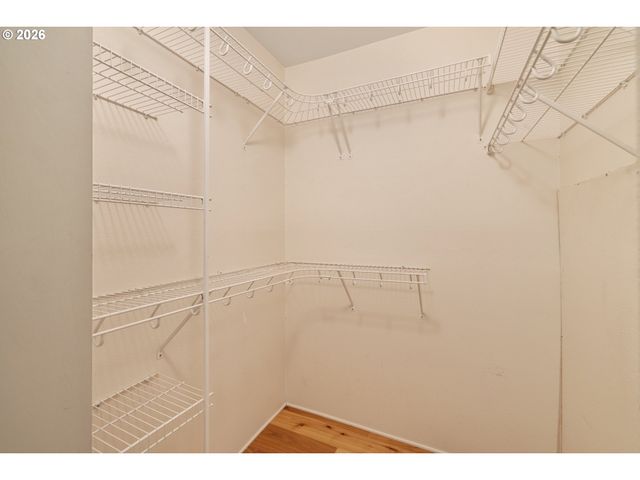 315 Nw UPTOWN Ter 2A, Portland, OR 97210