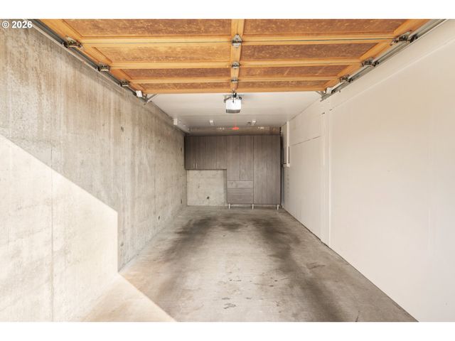 315 Nw UPTOWN Ter 2A, Portland, OR 97210