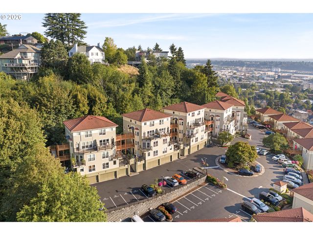 315 Nw UPTOWN Ter 2A, Portland, OR 97210