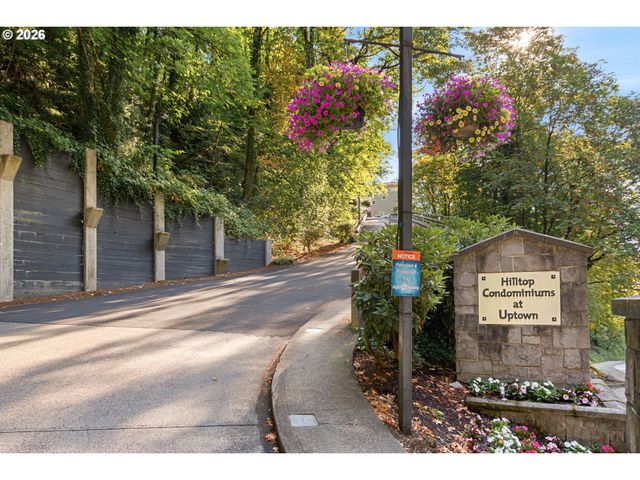 315 Nw UPTOWN Ter 2A, Portland, OR 97210