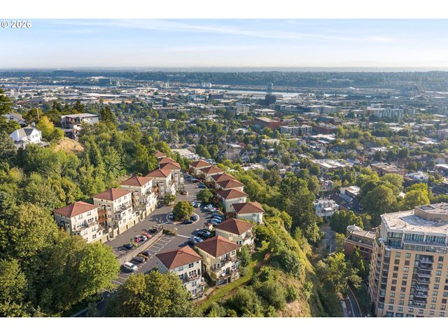 315 Nw UPTOWN Ter 2A, Portland, OR 97210