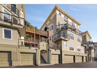 315 Nw UPTOWN Ter 2A, Portland, OR 97210