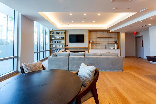 400 CENTRAL AVENUE 1003, St Petersburg, FL 33701