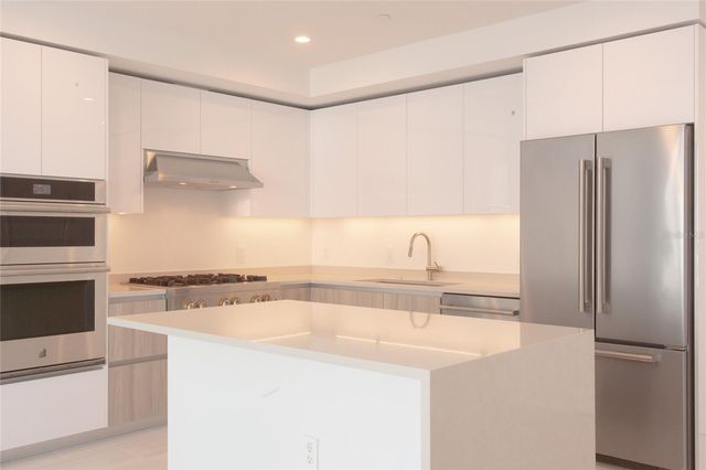 400 CENTRAL AVENUE 1003, St Petersburg, FL 33701