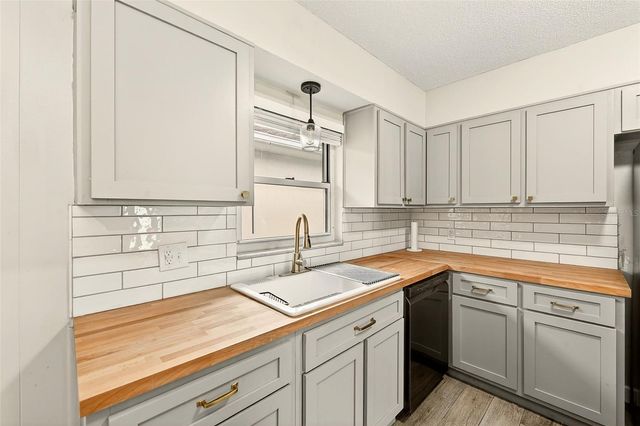 1017 CAROLINA AVENUE, Mulberry, FL 33860