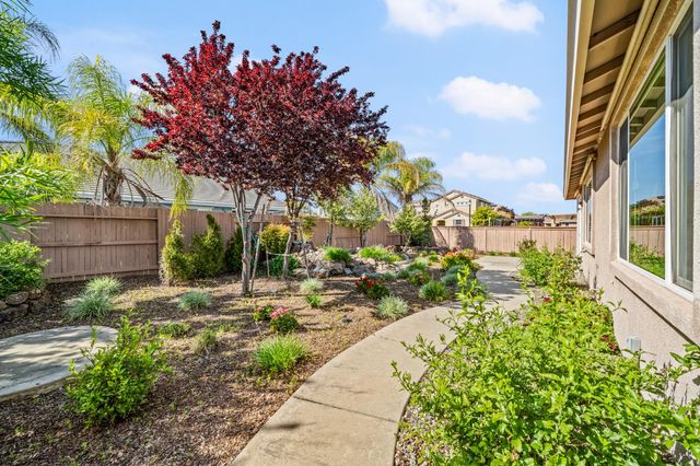 100 Monaco Ct, Lincoln, CA 95648