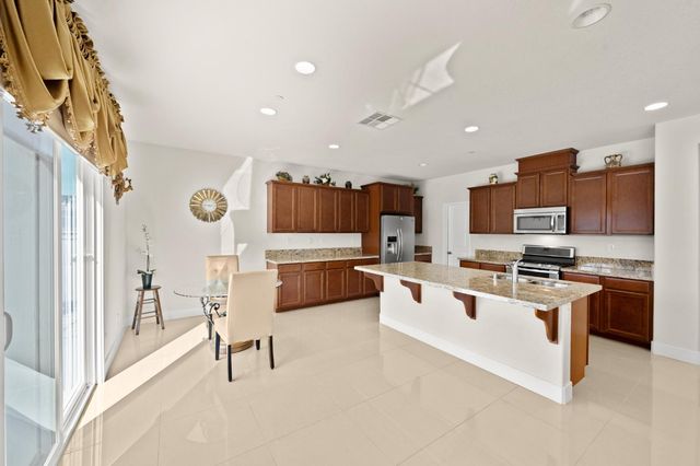 100 Monaco Ct, Lincoln, CA 95648