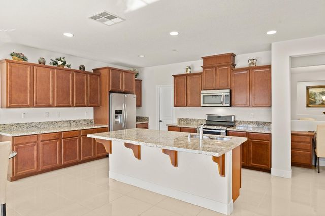 100 Monaco Ct, Lincoln, CA 95648