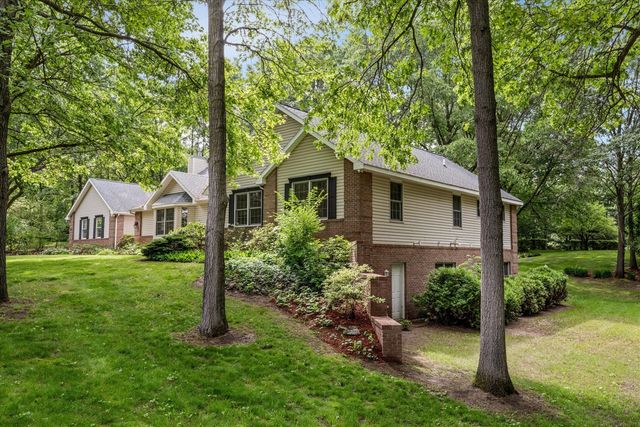 525 Judd Road, Saline, MI 48176
