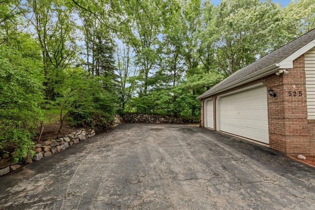 525 Judd Road, Saline, MI 48176