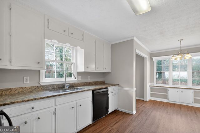 703 Kingsgate Ridge, Stone Mountain, GA 30088