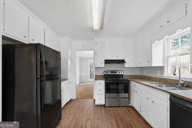 703 Kingsgate Ridge, Stone Mountain, GA 30088