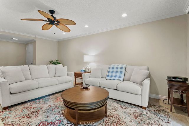 8877 Lauderdale Court 212B, Huntington Beach, CA 92646
