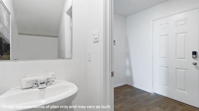 548 St. Charles Place, Newcastle, OK 73065