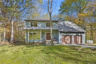 37 Fox Den Road, Mount Kisco, NY 10549