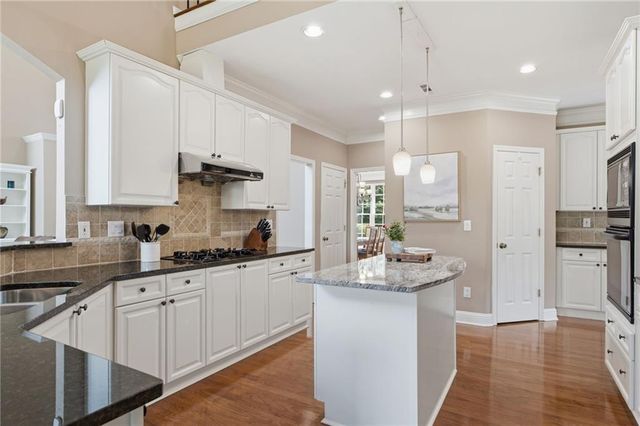 6915 Lancaster Circle, Cumming, GA 30040