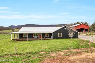 4144 Back Valley Rd, Speedwell, TN 37870