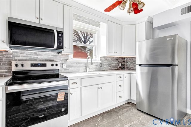 14 Medlock Rd, Sandston, VA 23150