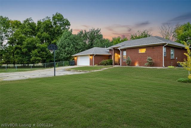 1434 Holly Avenue, Van Buren, AR 72956