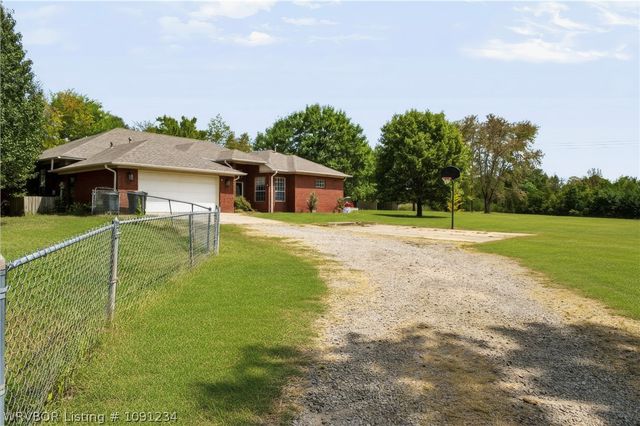 1434 Holly Avenue, Van Buren, AR 72956