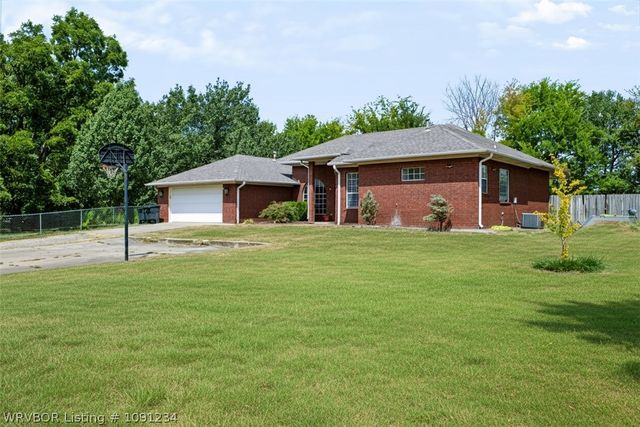 1434 Holly Avenue, Van Buren, AR 72956