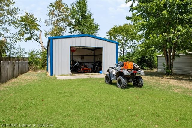 1434 Holly Avenue, Van Buren, AR 72956