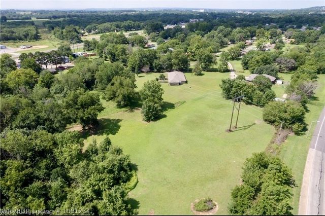 1434 Holly Avenue, Van Buren, AR 72956