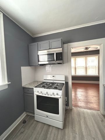 7655 S Yates Boulevard 2410-2, Chicago, IL 60649