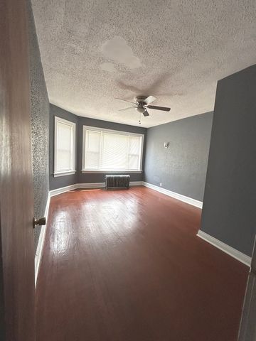 7655 S Yates Boulevard 2410-2, Chicago, IL 60649
