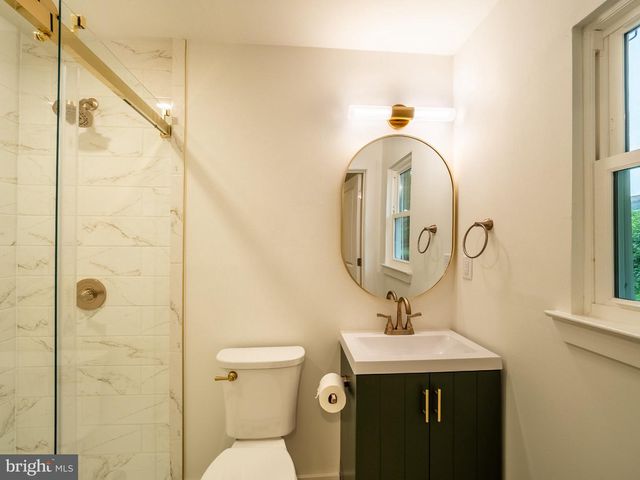 64 HUNTINGTON DR, Southampton, NJ 08088