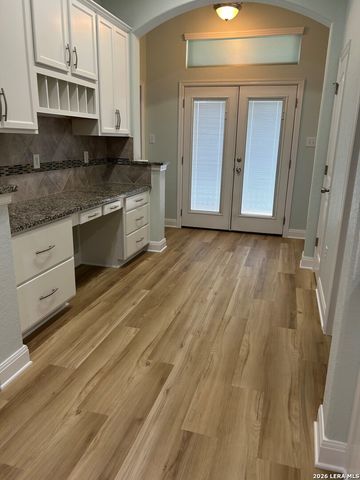 1225 Legacy Dr, New Braunfels, TX 78130