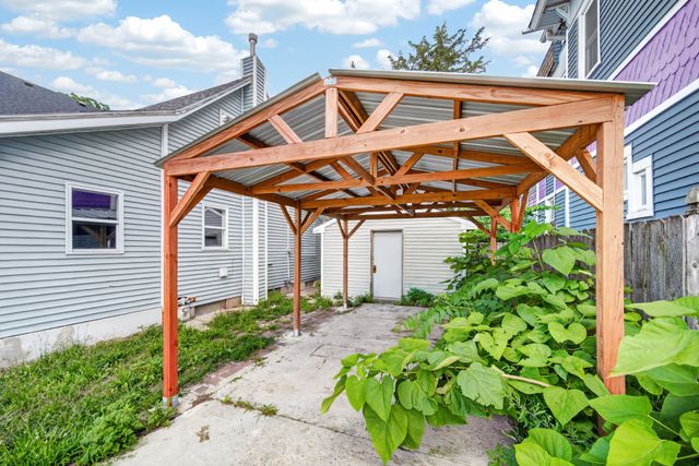 1727 10th Street, Des Moines, IA 50314