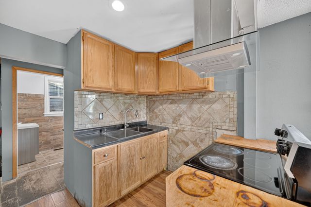 1727 10th Street, Des Moines, IA 50314